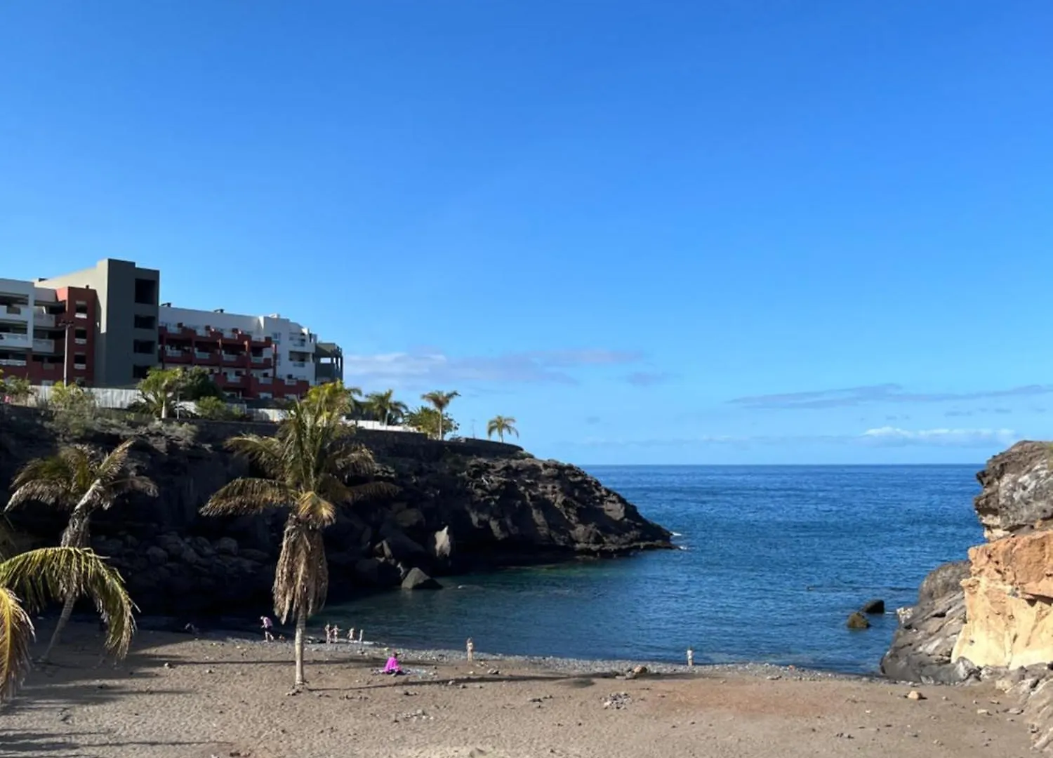 Sunny Vibes Apartment With Sea View 아데제